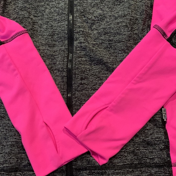 ❗️SOLD Victoria’s Secret Sport workout jacket - Picture 3 of 5